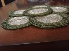 Lade das Bild in den Galerie-Viewer, Green &amp; Silver Bead Coasters - Set of 6

